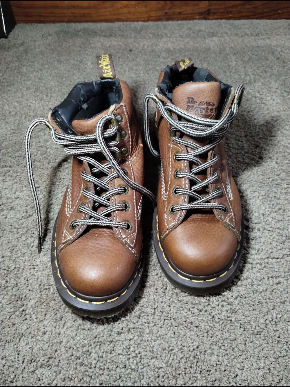 Dr. Martens Brown Leather Lace-Up Boots Sz 8